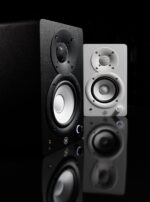 HS3 Powered Studio Monitor in Black, Pair (HS3 B) - Image 3